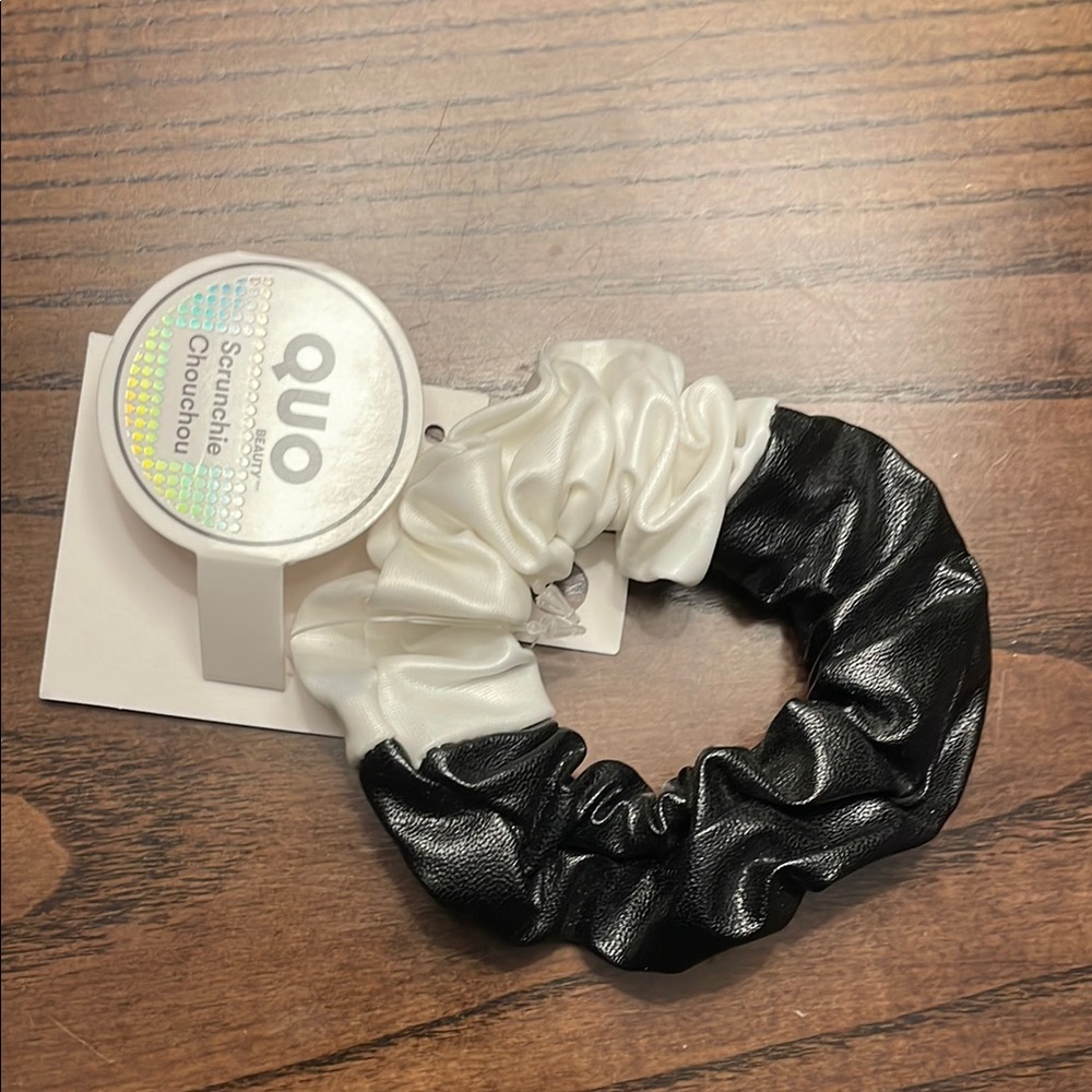 Black and White Scrunchie